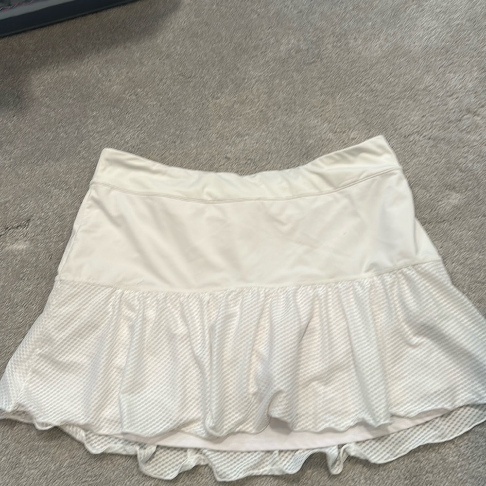 Vineyard Vines Performance athletic skirt with built in shorts